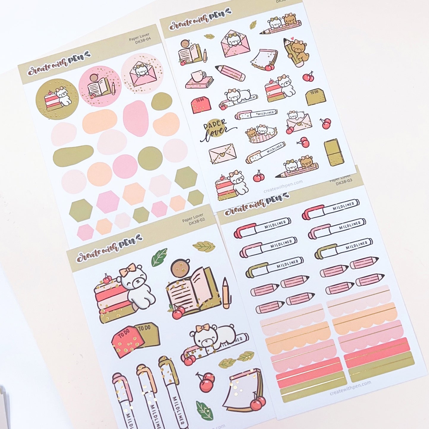 KIT38 | Paper Lover